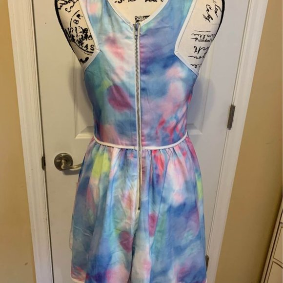 Pretty colorful fit & flare dress Medium - Picture 5 of 7
